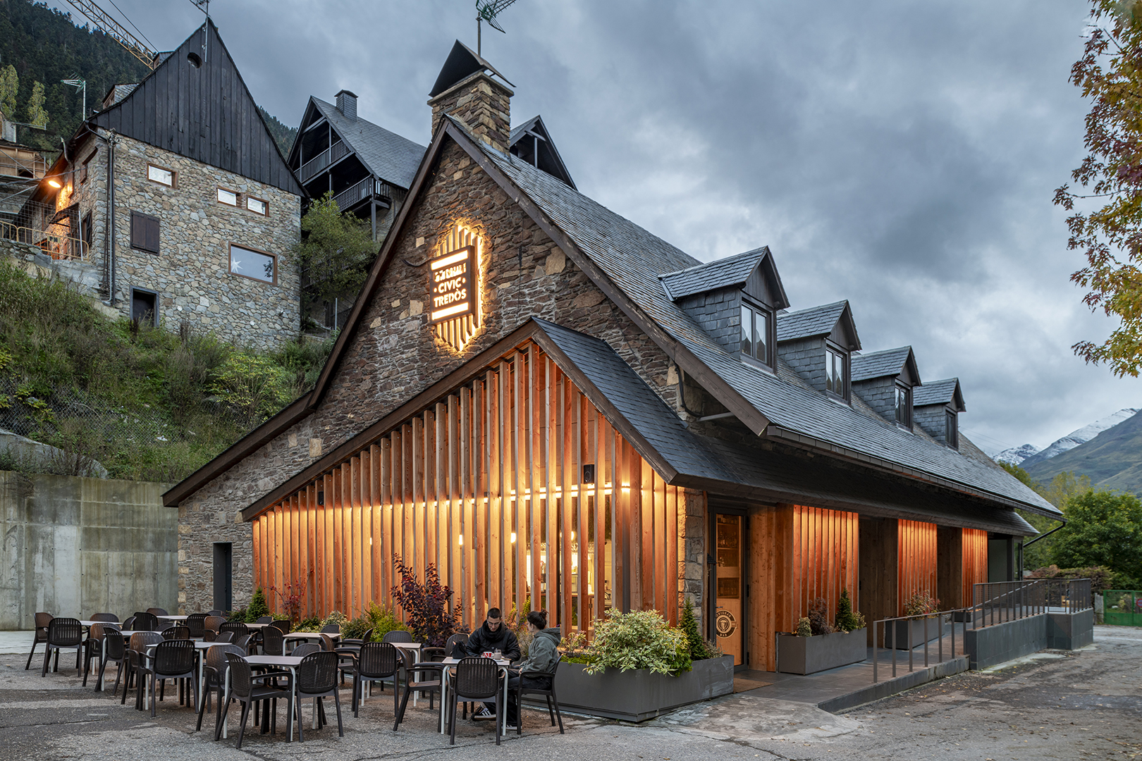 Centro Cívico Tredòs